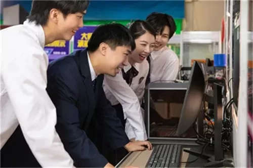 职高有哪些专业适合男生？男生选择职高专业的全方位解析