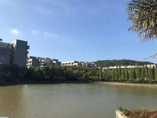 清远校区是主校区吗？——全面剖析广东南华工商职业学院的千亩山水校园