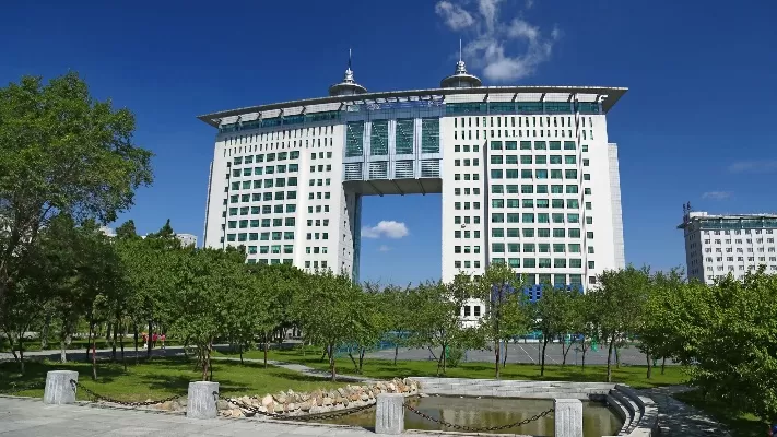 长春理工大学能进211吗？特色强校的实至名归与制度局限