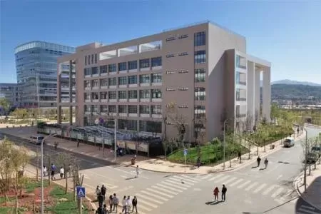 云南现代职业学院地址在哪里？主校区位于昆明阳宗海风景区的教育新高地