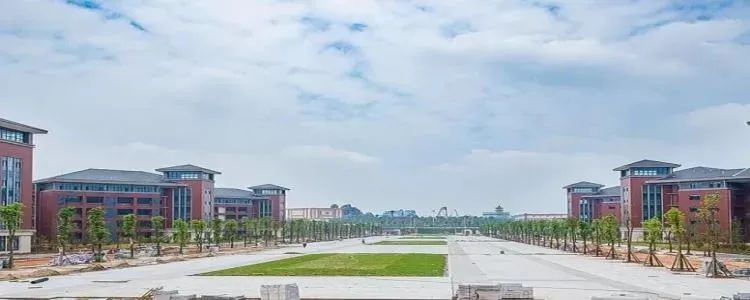 长沙卫生职业学院是怎样的学校？深度解析院校实力与特色