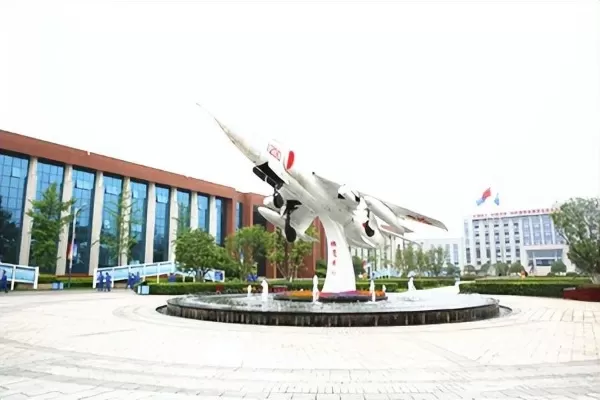 株洲航空职业技术学院是本科院校吗？一所专注于航空技术人才培养的特色高职学院