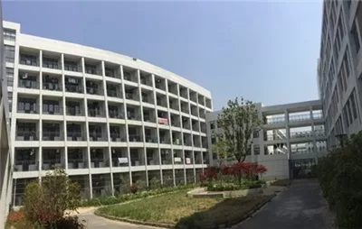 淮安工业中等专业学校是怎样的学府？它如何成就职业梦想？