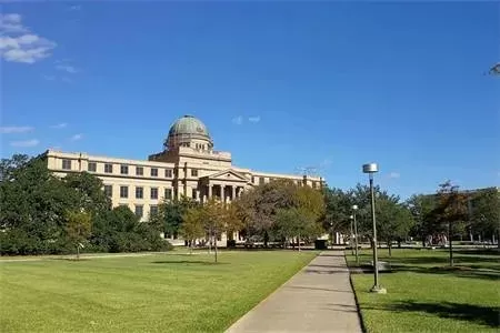 德州大学奥斯汀和农工哪个好？从全美排名看两大旗舰校的差异化竞争