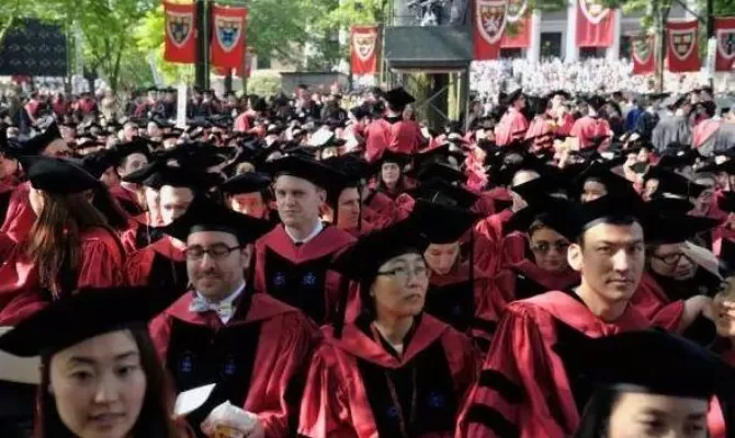 世界上最难考的大学是什么？揭秘顶尖学府的入学竞争