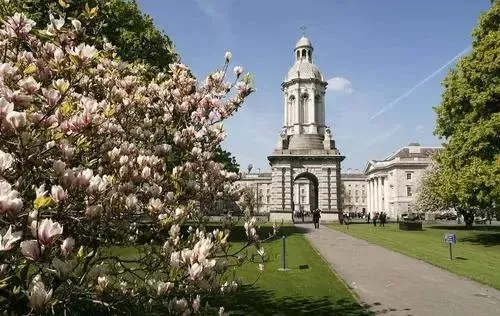 爱尔兰都柏林大学留学费用多少钱？全面费用解析与申请指南