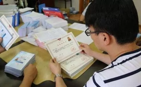 大专录取后能换学校吗？关键要看档案与学籍状态