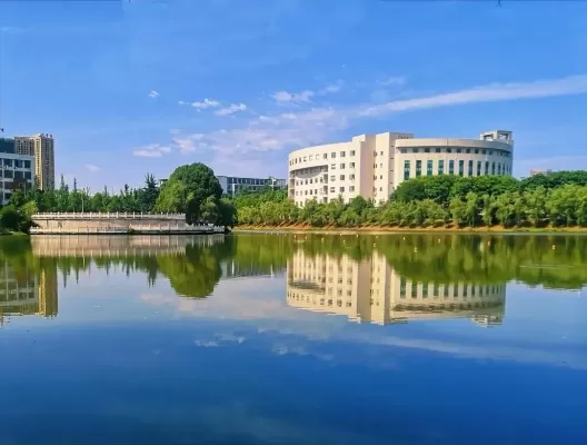 湖北科技学院自考本科怎么样？主考院校资质与多元发展的平衡之选