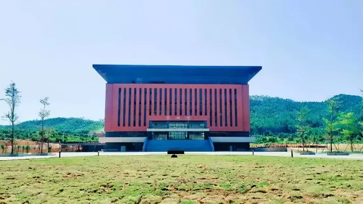 广东财贸职业学院专业组501是什么？——历史类招生核心渠道详解