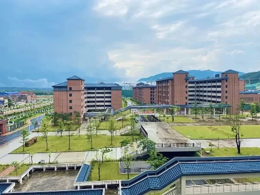 广东财贸职业技术学院官网首页是怎样的？探索其教育服务与数字化平台