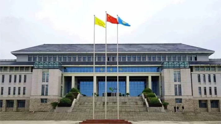 信阳职业技术学院是一所什么样的学校？百年传承孕育的河南职业教育标杆