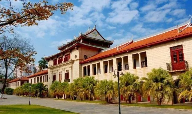 厦门大学怎么样？兼具'中国最美大学'顶尖研究型学府的双重魅力
