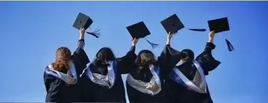 成人高考算大学文凭吗？深入剖析成人高等教育的学历性质与价值