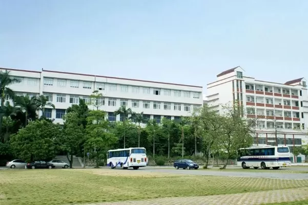 广东铁路职院是专科还是本科？深耕轨道交通教育的职业教育高地