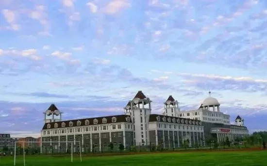  华澳山西华澳商贸职业学院是几本？本质定位与应用型职业教育的典范