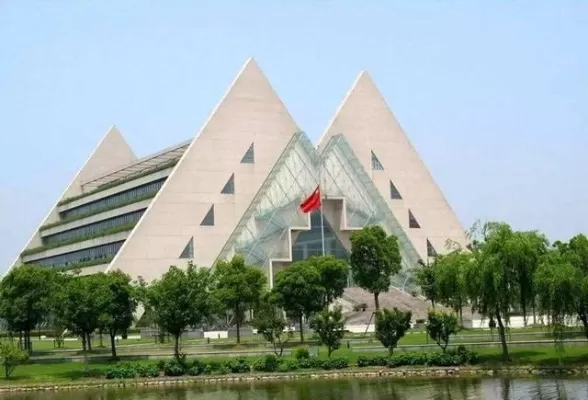  上海工程大学是211吗？本质属于应用型特色高校