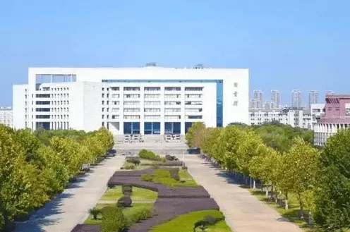 武汉纺织大学是一本还是二本？揭秘2025年招生亮点与报考指南