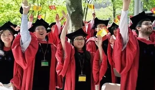 如何写出走心的大学祝福语？教育专家揭示三个关键维度