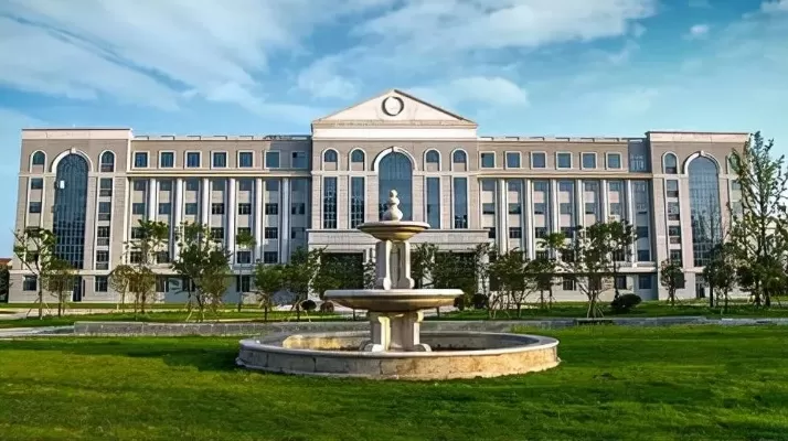 湖北荆州学院是专科还是本科？聚焦高质量职业教育实践