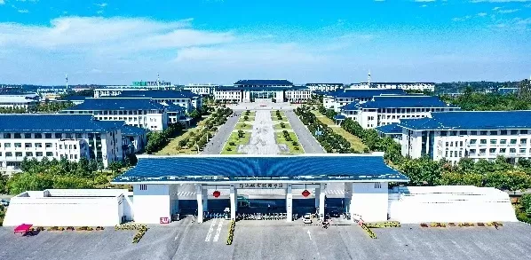  信阳工程职业学院专业有哪些？构建“1+3+N”专业群体系的职教新高地