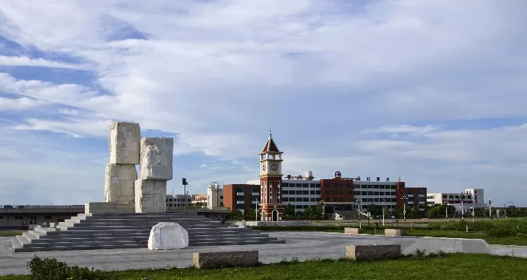 滨海职业技术学院是职校还是大学？解析职业教育的创新标杆